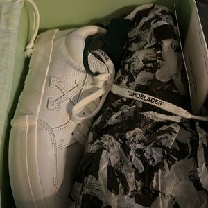 Brand new off white sneakers
